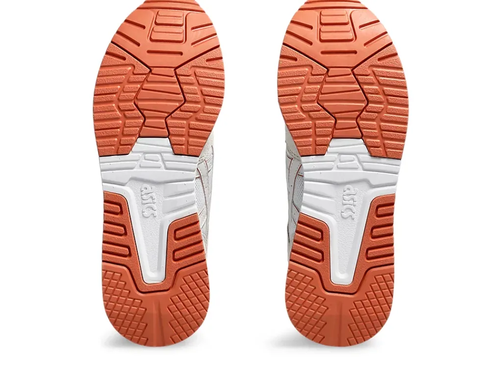 ASICS LYTE CLASSIC ROAD TESTED-Women Road Tested Footwear